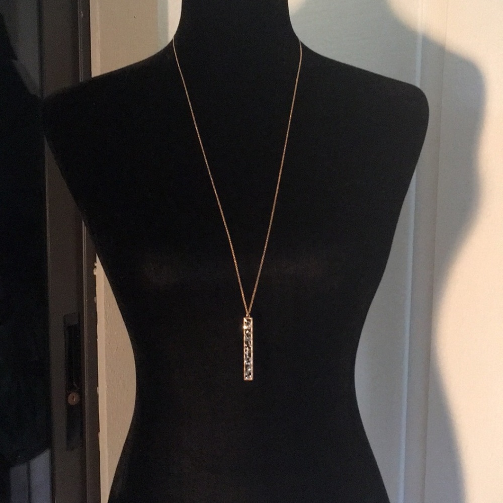 Long gold tone crushed stone black bar necklace - Picture 7 of 7